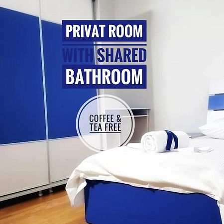 Bus Station Hostel Prishtinë Ngoại thất bức ảnh