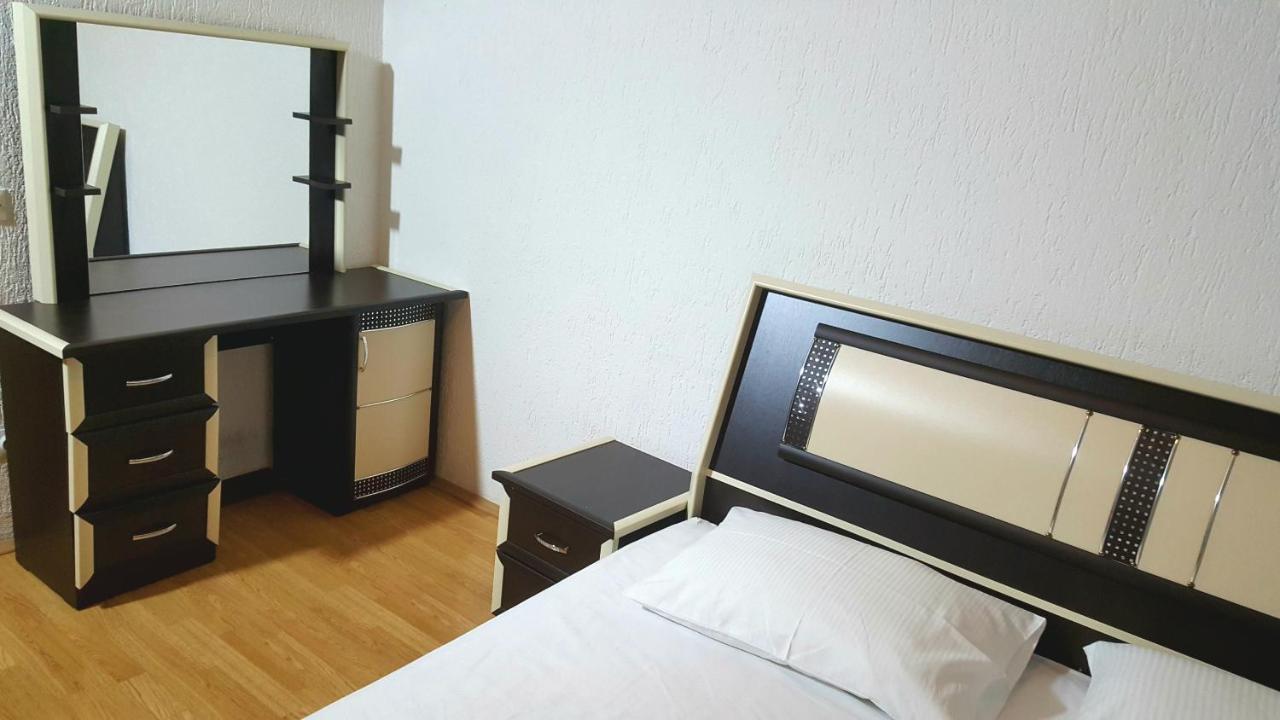 Bus Station Hostel Prishtinë Ngoại thất bức ảnh